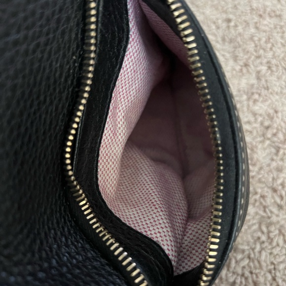 Dooney & Bourke Classic Large Zippered Pockets Satchel Black,Matching Coin Purse - Picture 4 of 9